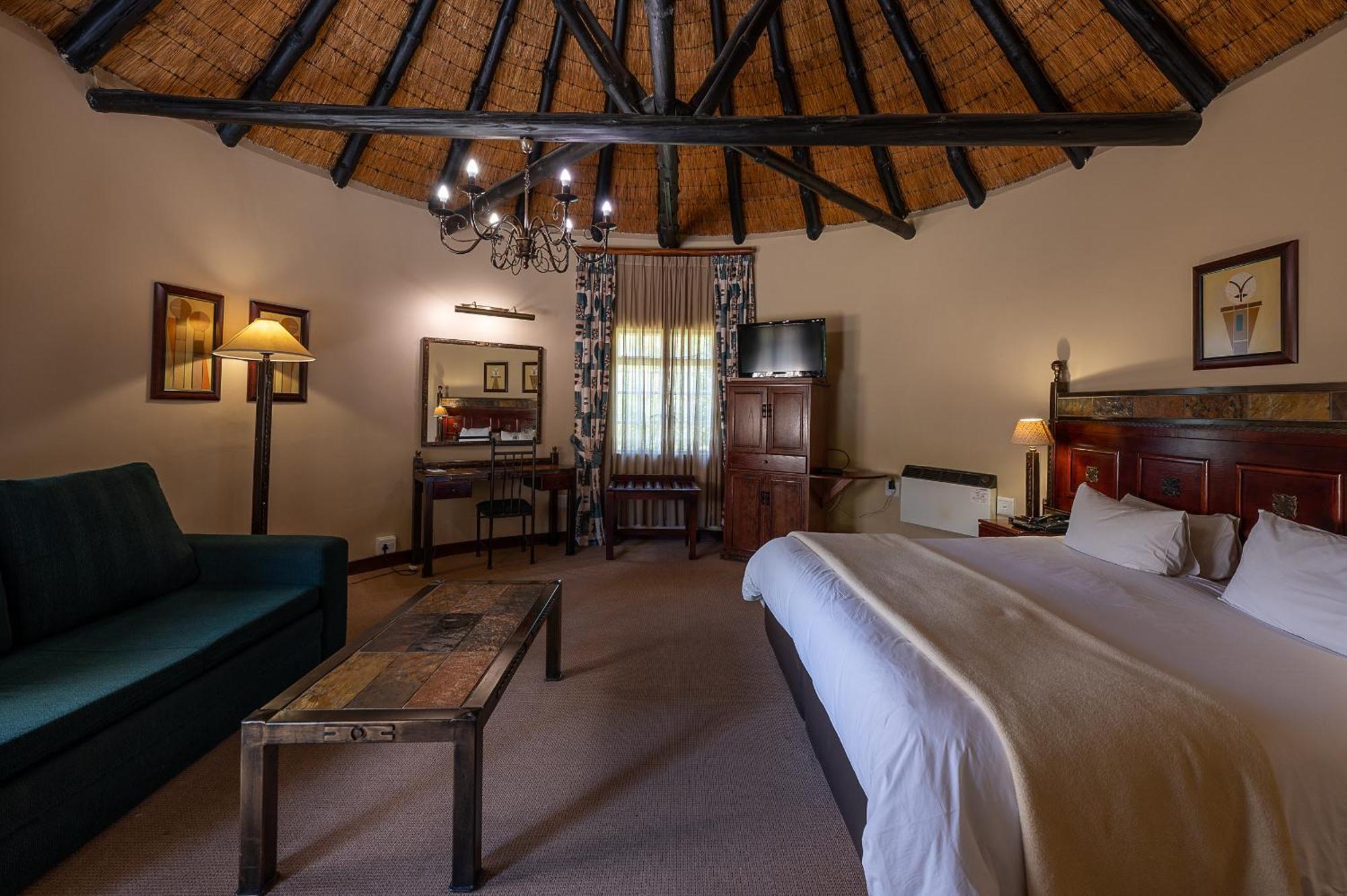 Cathedral Peak Hotel Вінтертон Номер фото